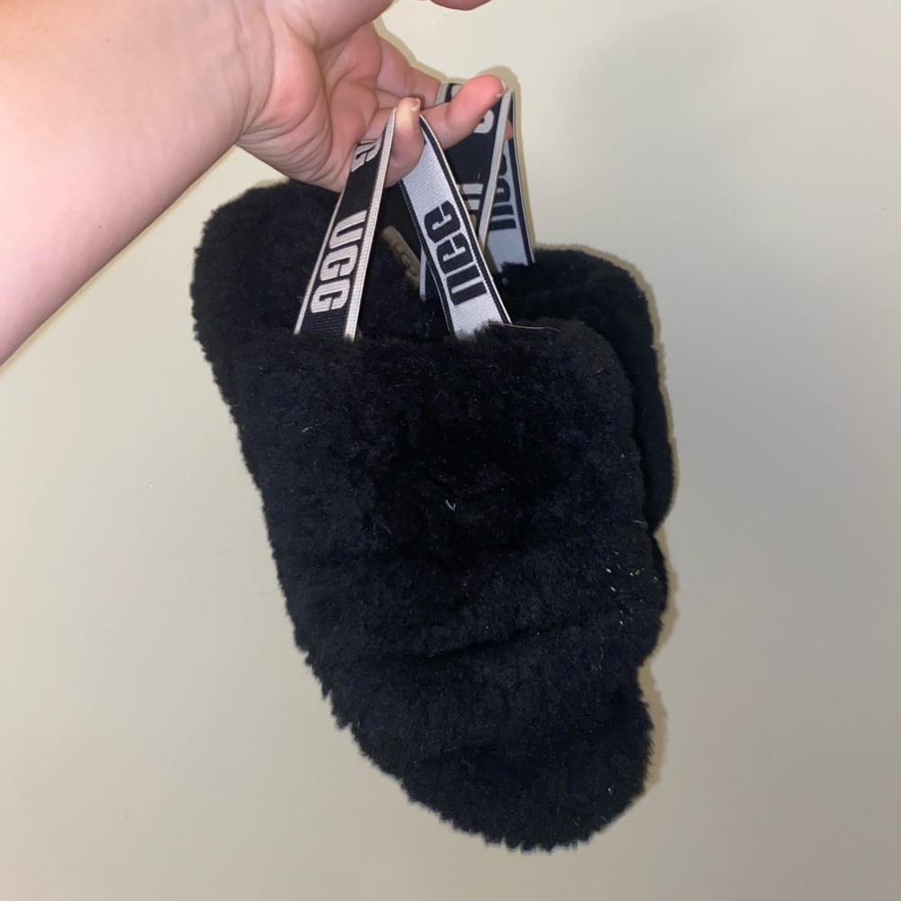 Black Fuzzy Ugg Slippers